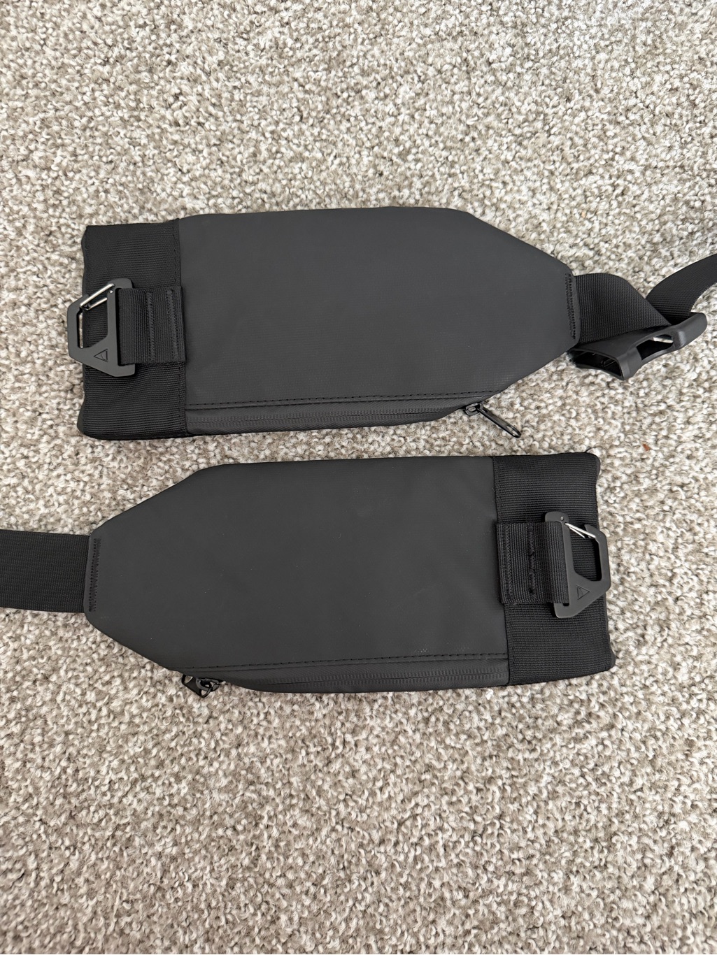 Nomatic Waist Straps With Pockets - Like New! — image 8 of 8